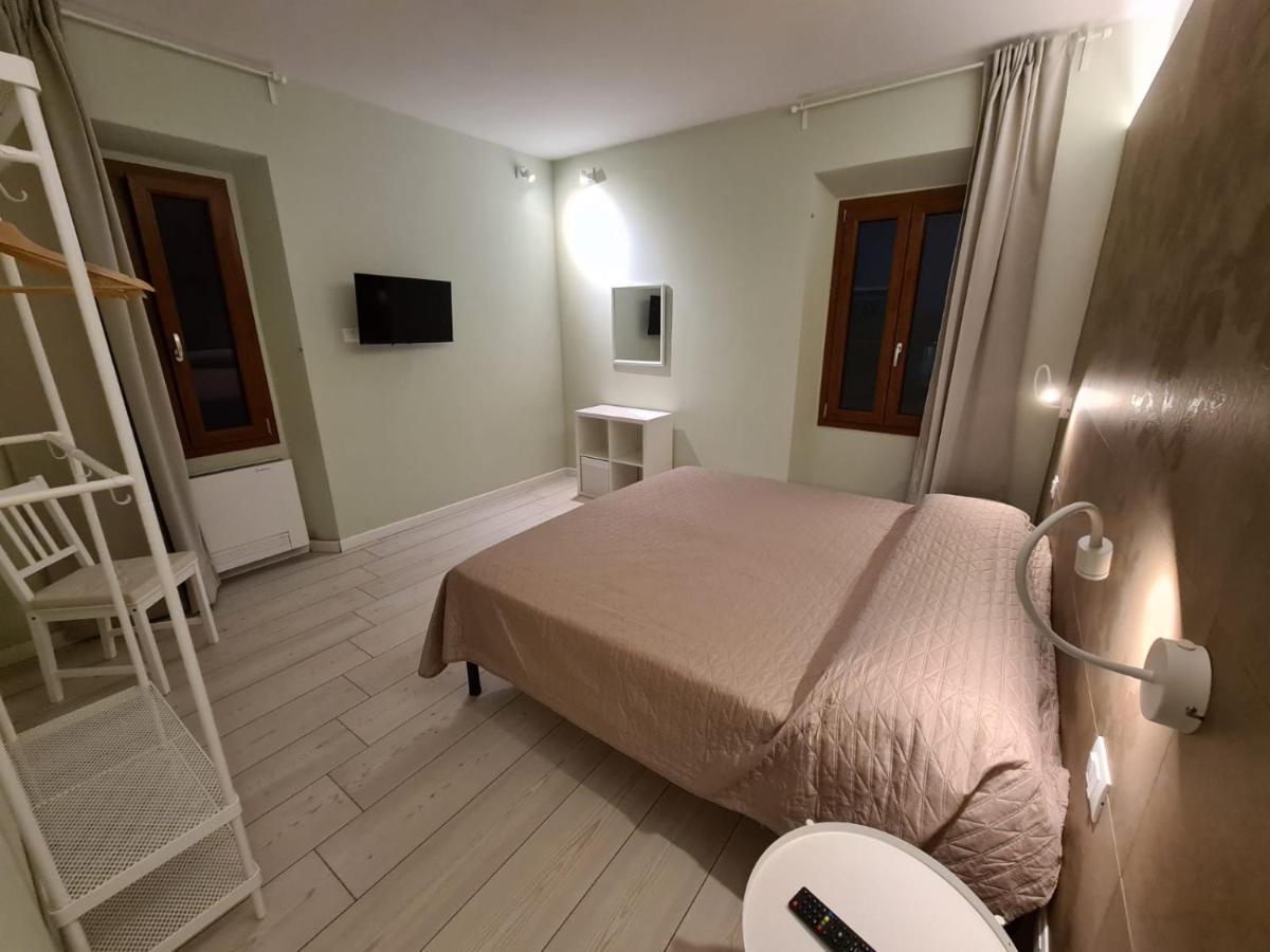 B&B Locanda De' Colli Синья Экстерьер фото